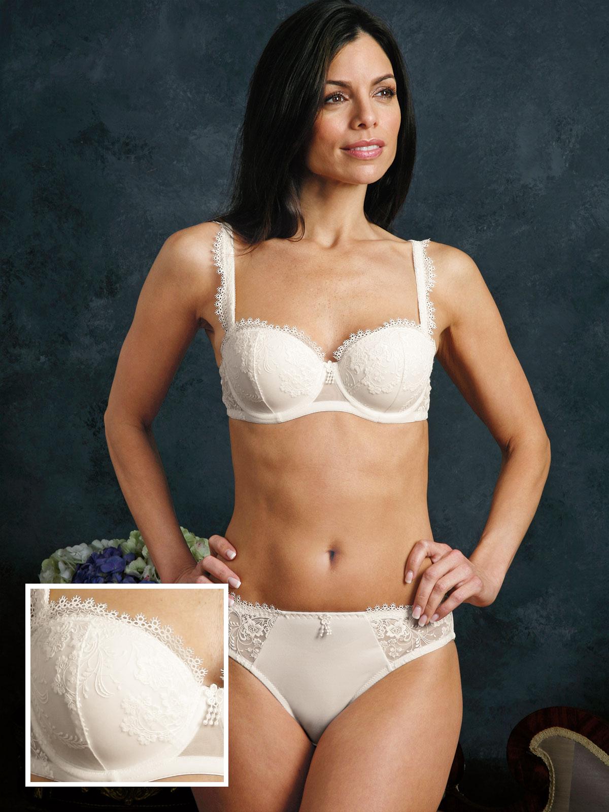 Temptress Bra, Eggshell (40B)