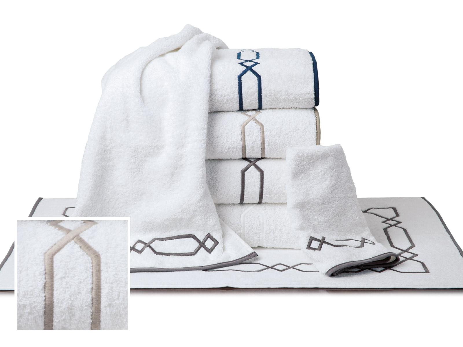 Canton Towels Bath Set, Taupe (Studio (1 Bath, 1 Hand, 1 Wash))