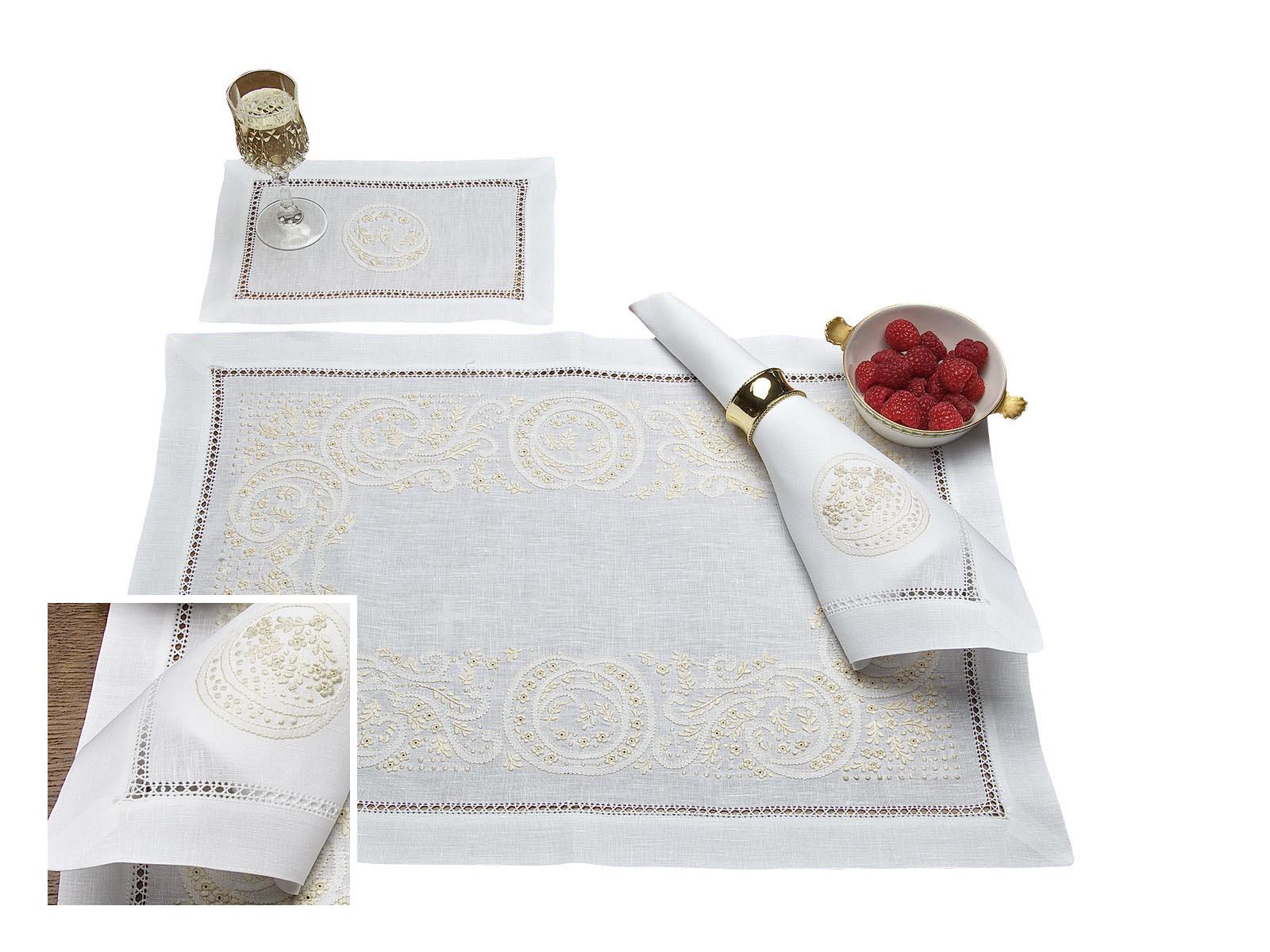 Sinatra Tablecloths (Rectangular), Ecru (70 X 106)