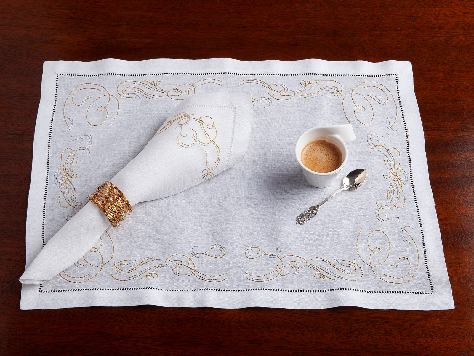 Etchings Placemat & Napkins Set: Gold & Silver Embroidery