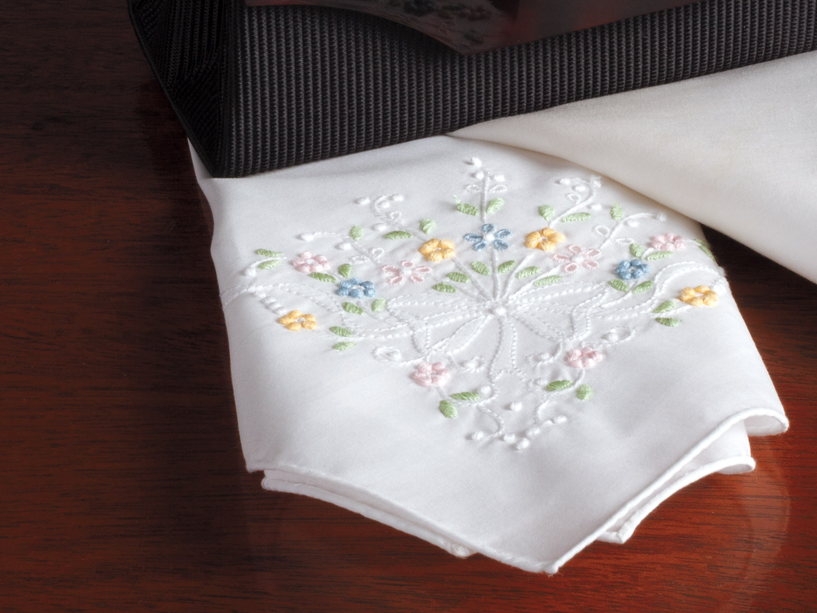 Arlene Ladies Handkerchief