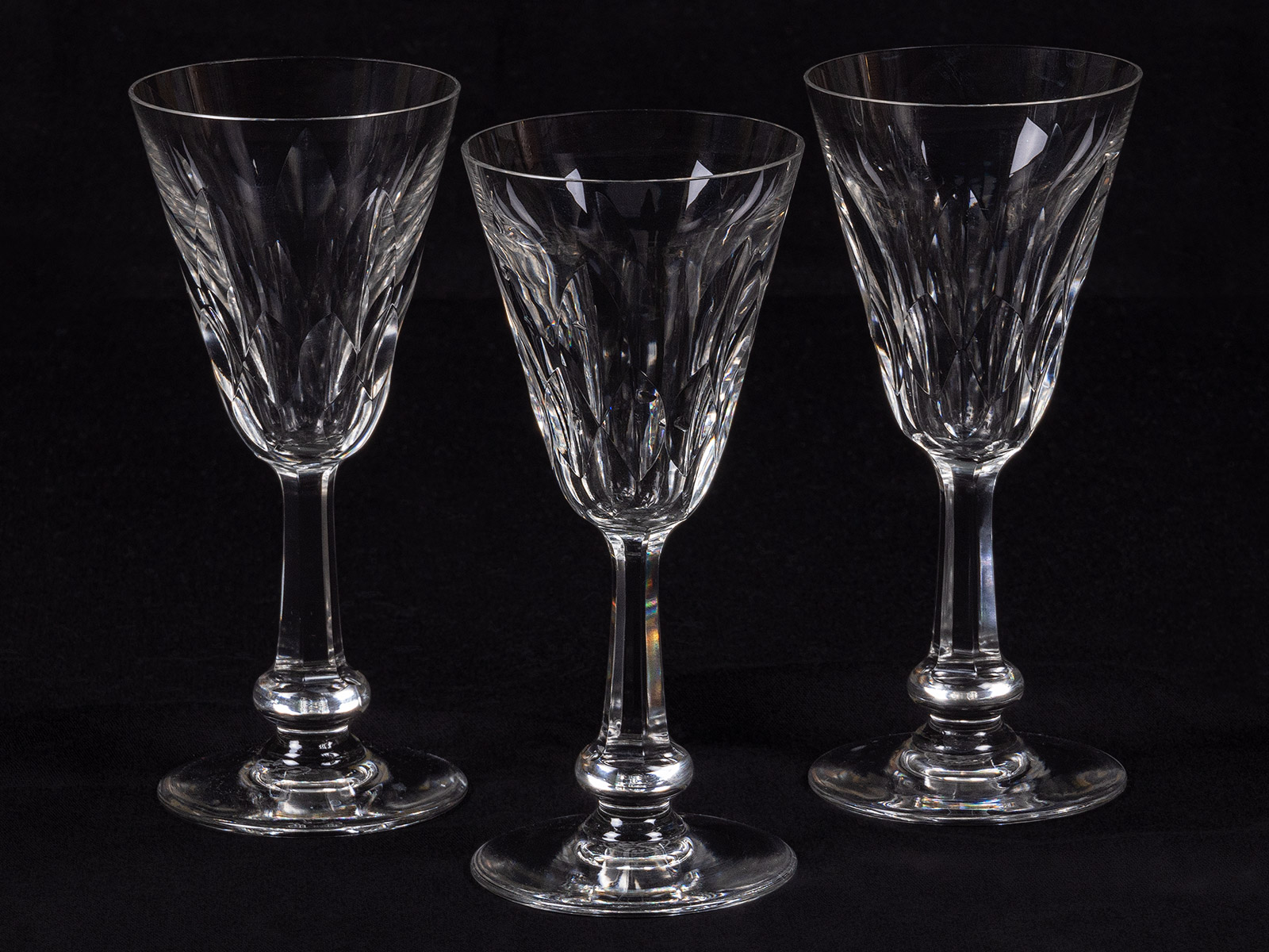 crystal-baccarat-cordial-glasses-antiques-schweitzer-linen