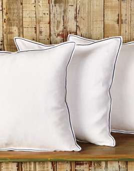 Moi Toi Decorative Pillows