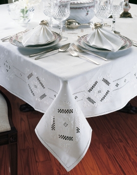 Royale Tablecloths
