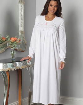 Nightgowns Schweitzer Linen